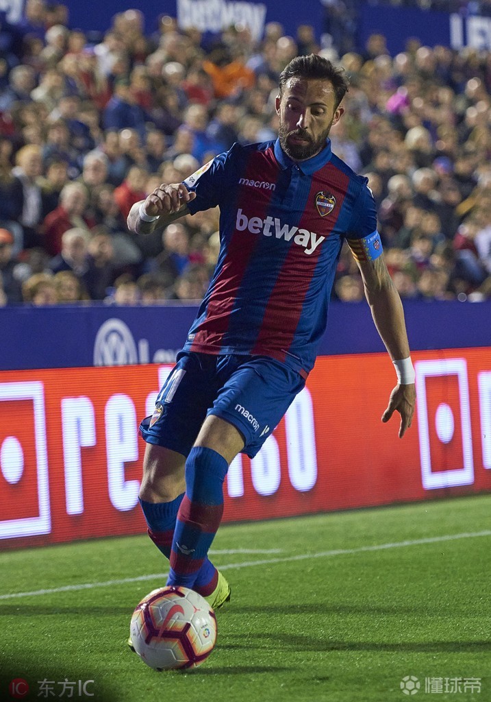 社区盾今晨再迎强敌；纽约尼克斯绝杀压哨；主帅态度——目标明确；资深球员宣示担当的简单介绍