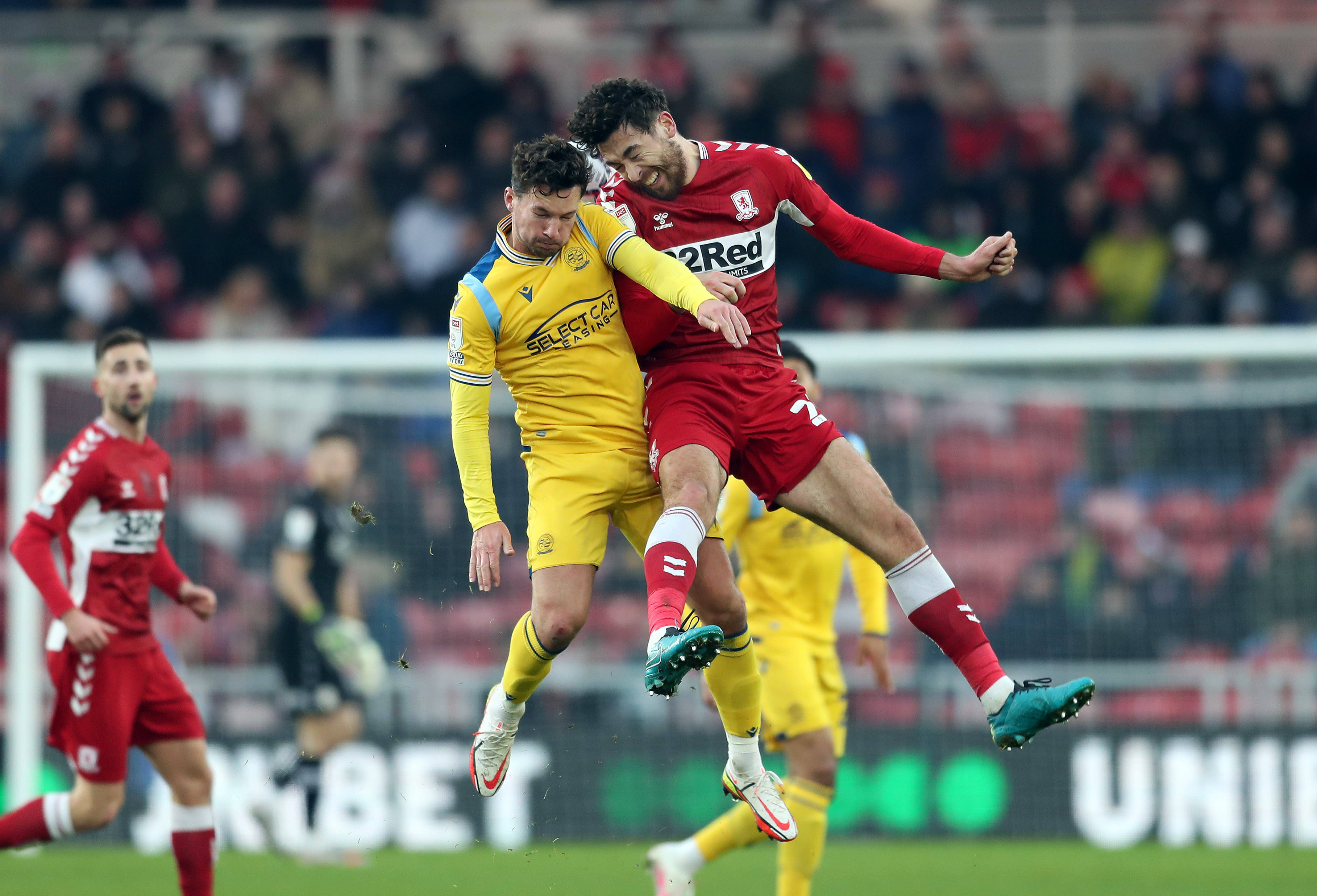  勒沃库森不败夺冠 