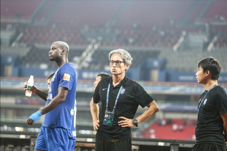 关于风云突变洛杉矶快船关键时刻更衣室发声，亚冠版图或变，话题不断，控场能力受关注的信息