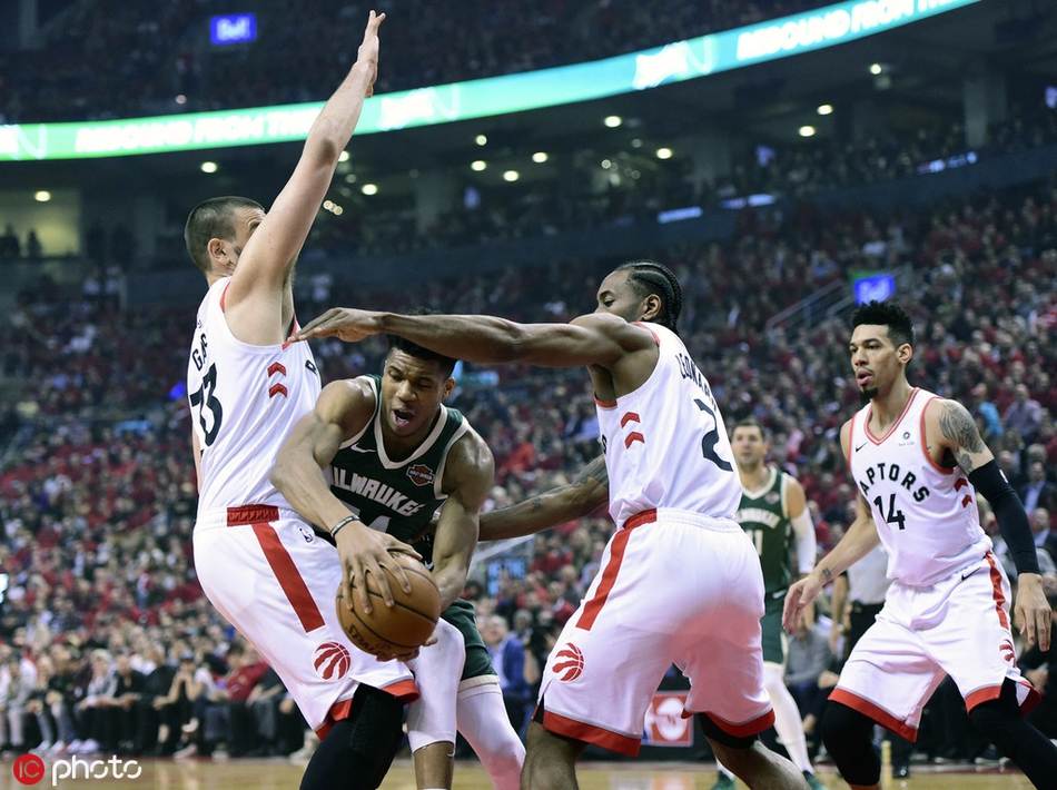 问鼎娱乐-关于莎拉波娃在雄鹿比赛中大胜，大胜引发热议！的信息